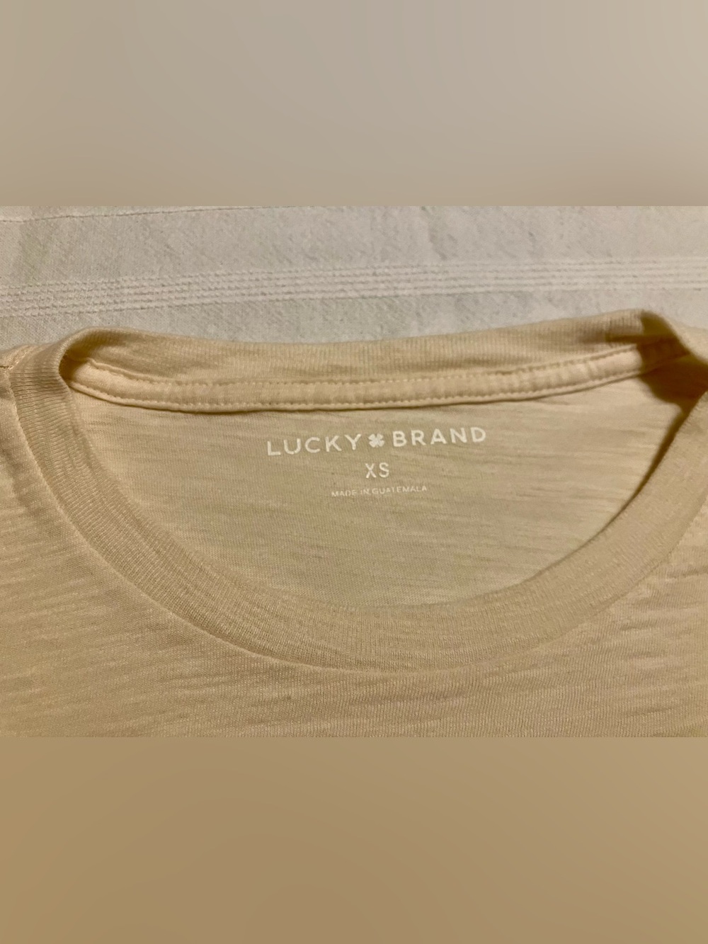 Lucky Brand Queen of Spades Drummer Graphic Cotton Tee - XS - Picture 3 of 3